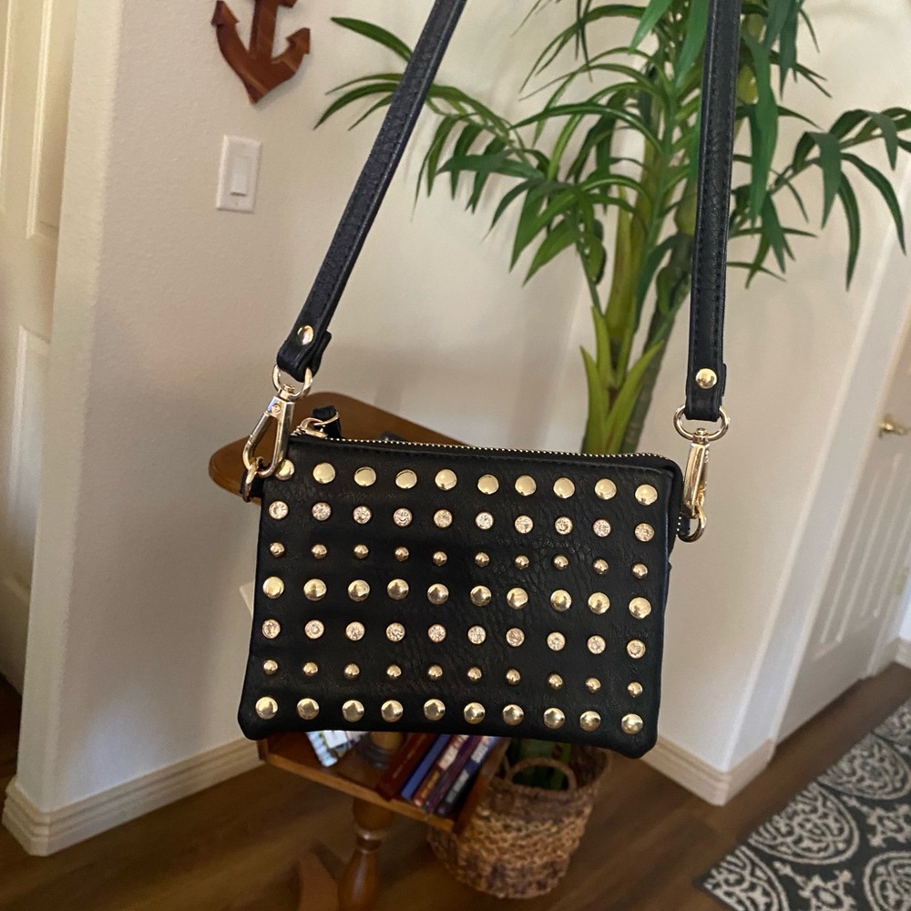 Black Handbags